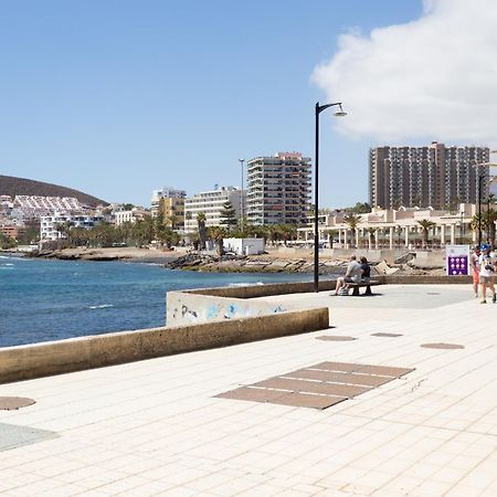 Black And White Apartment Free Wifi Los Cristianos  Buitenkant foto